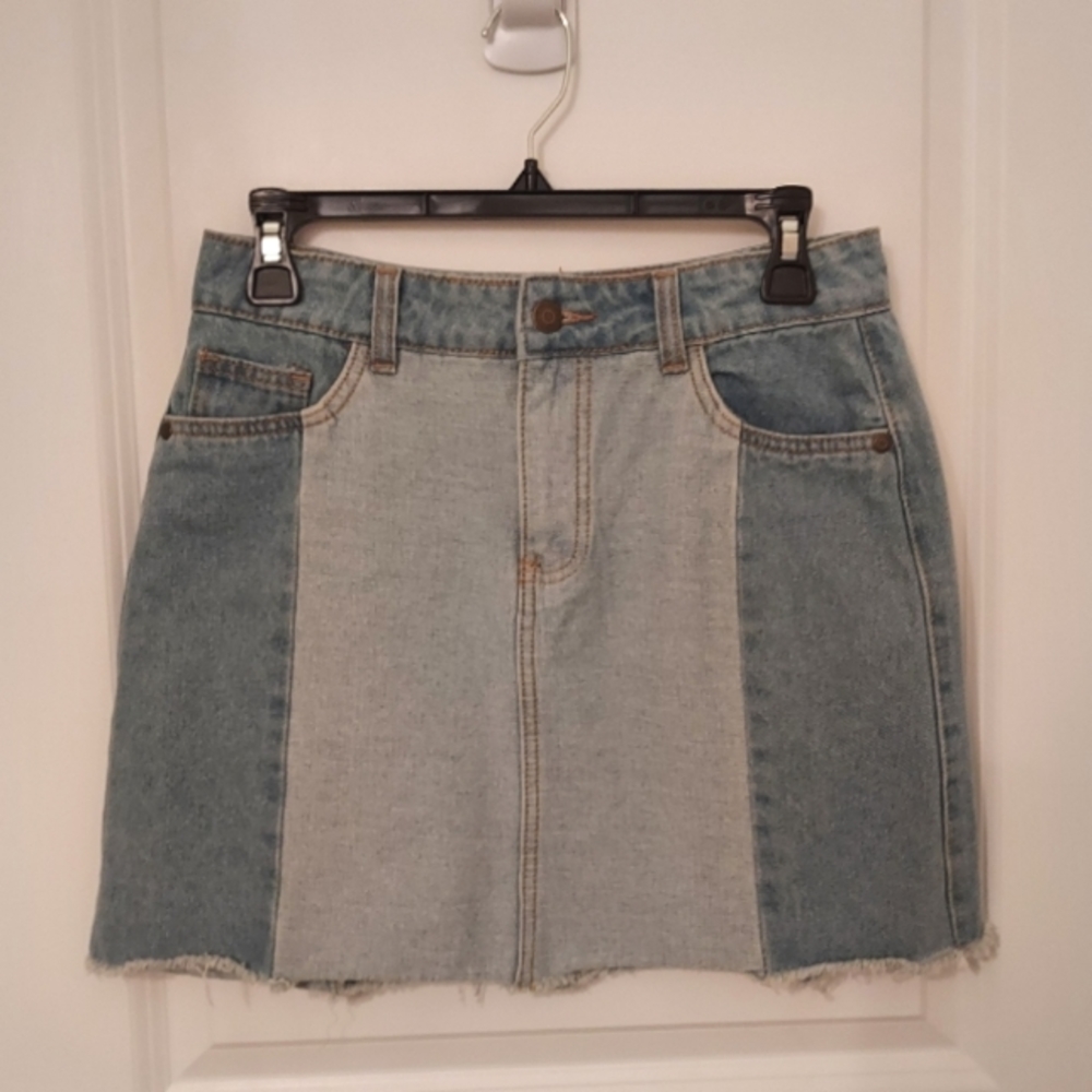 *Runs Big* C&V Color Block Denim Skirt